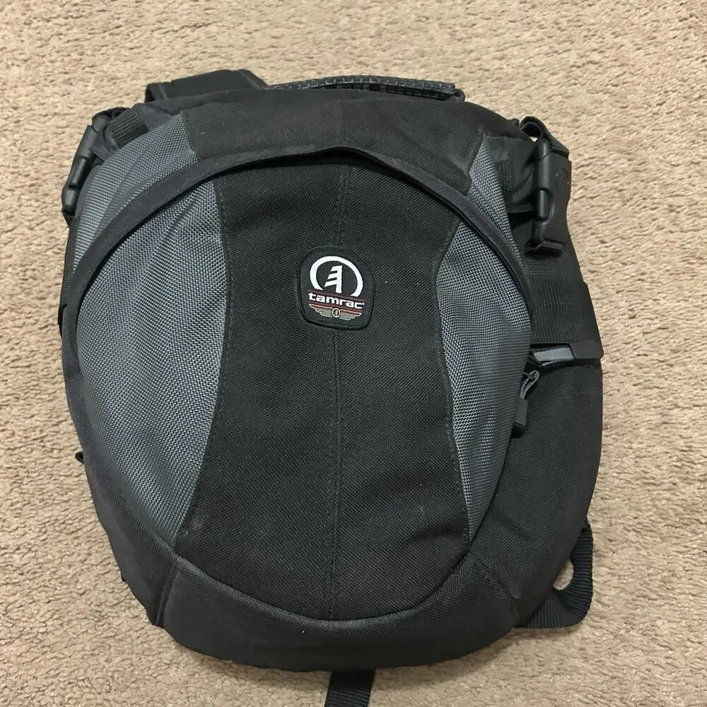 Tarmac Velocity 8X #5768 Over The Shoulder Camera Bag